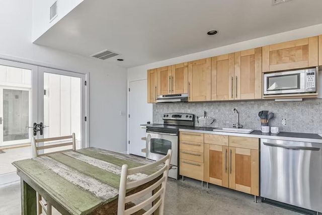 620 Windy Hills RD, Dripping Springs, TX 78620