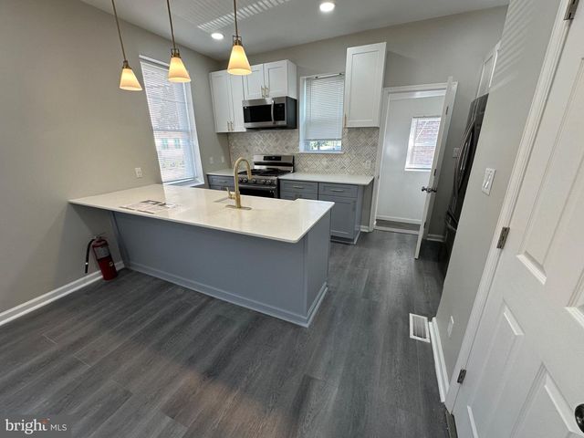 5400 LARCHWOOD AVE, Philadelphia, PA 19143