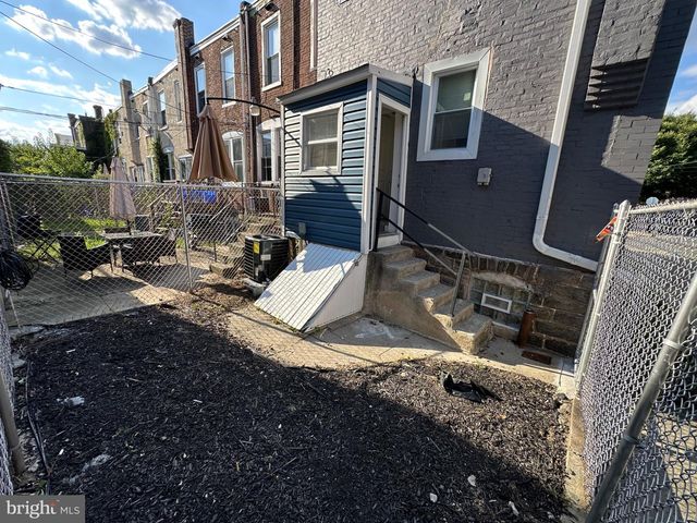 5400 LARCHWOOD AVE, Philadelphia, PA 19143