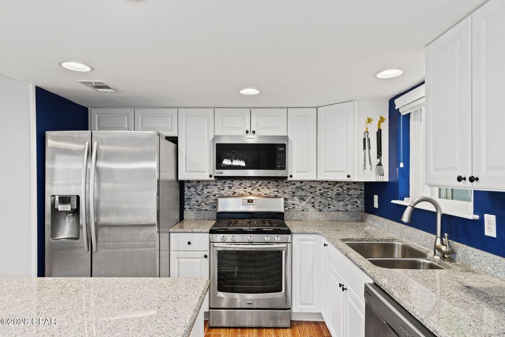 Image 11 of property listing at 122 Robin Lane, Panama City Beach, FL 32407