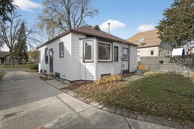 4112 S Burrell STREET, Milwaukee, WI 53207