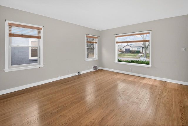 4112 S Burrell STREET, Milwaukee, WI 53207