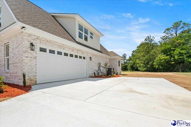 2211 Zaharais Ct., Florence, SC 29506