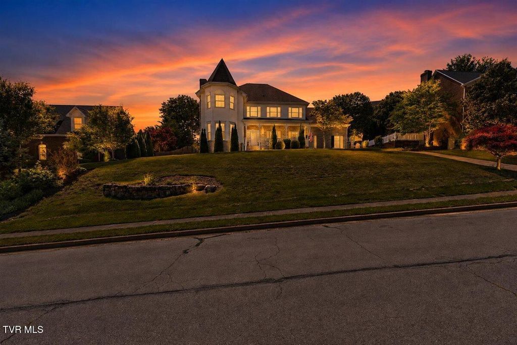 2308 Granite Drive, Johnson City, TN 37604