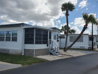 4851 W GANDY BOULEVARD B4L7, Tampa, FL 33611