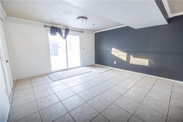 716 Shea Street, Burlington, KS 66839