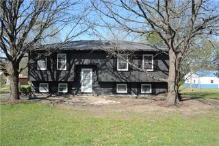 716 Shea Street, Burlington, KS 66839
