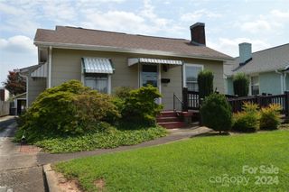 936 Davie Avenue, Statesville, NC 28677
