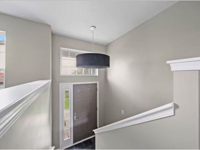 512 Lincoln Station Drive 512, Oswego, IL 60543