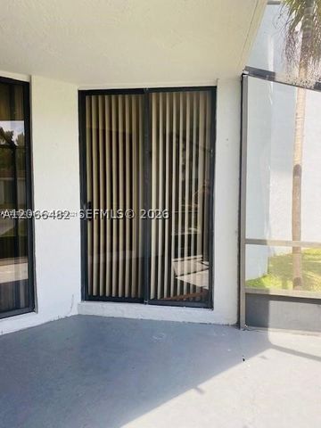 8255 SW 152nd Ave E-112, Miami, FL 33193
