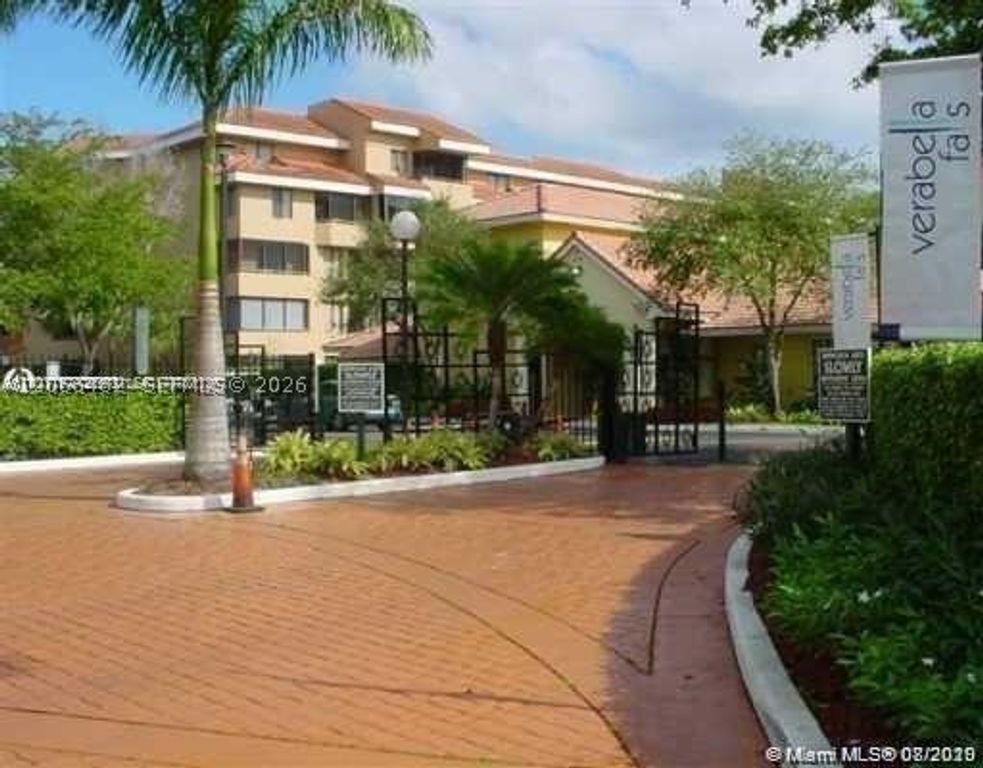 8255 SW 152nd Ave E-112, Miami, FL 33193