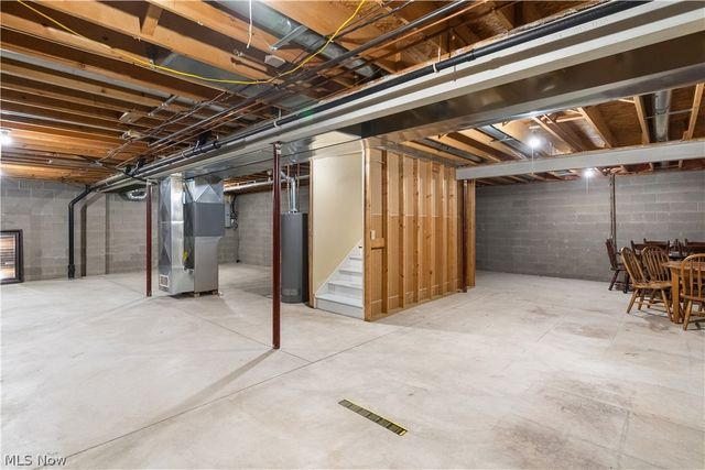 1019 Roseland Avenue NW, Massillon, OH 44647