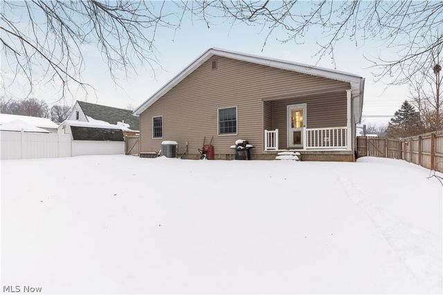 1019 Roseland Avenue NW, Massillon, OH 44647