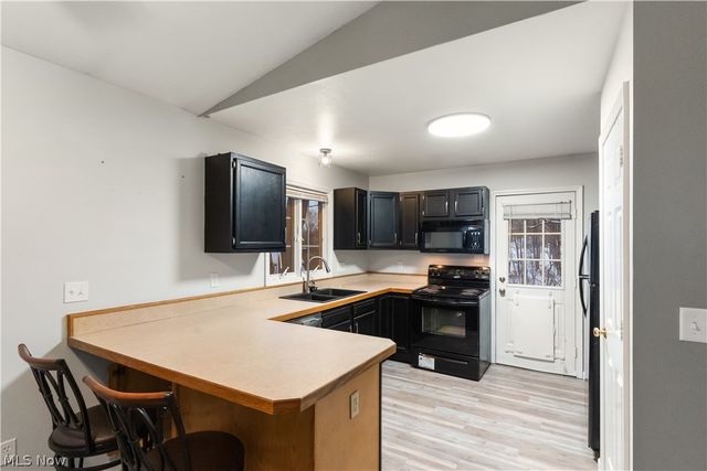 1019 Roseland Avenue NW, Massillon, OH 44647