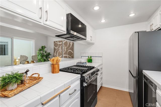 1048 Royal Oaks H, Monrovia, CA 91016