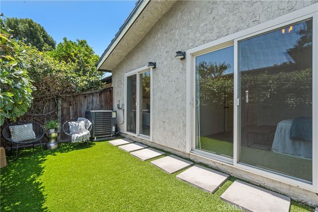 1048 Royal Oaks H, Monrovia, CA 91016