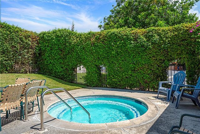 1048 Royal Oaks H, Monrovia, CA 91016