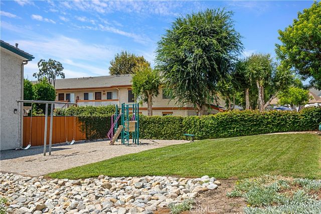 1048 Royal Oaks H, Monrovia, CA 91016