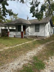 626 SW Medford AVE, Topeka, KS 66606