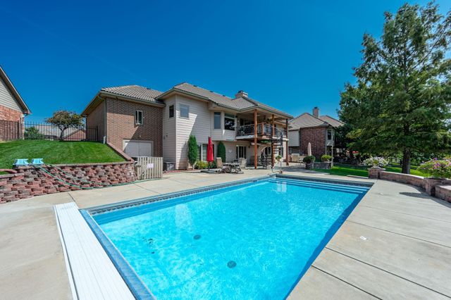 3209 W Bayview St, Wichita, KS 67204