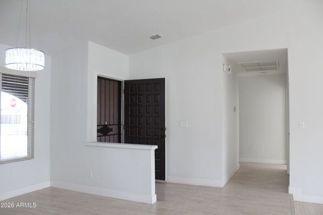 7301 W CANTERBURY Drive, Peoria, AZ 85345