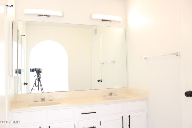 7301 W CANTERBURY Drive, Peoria, AZ 85345