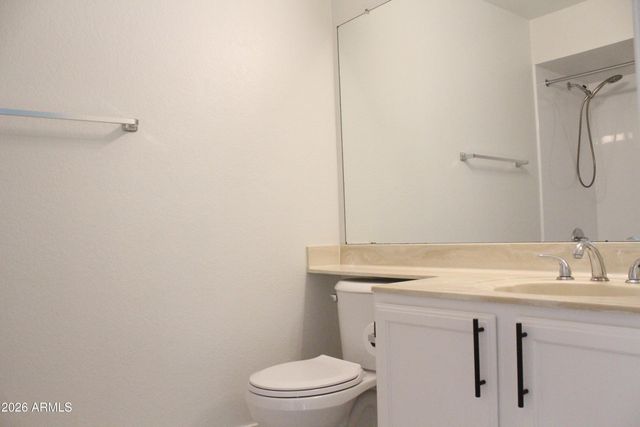 7301 W CANTERBURY Drive, Peoria, AZ 85345