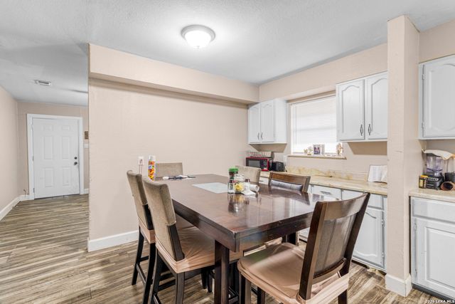 210 TEDDER ST, San Antonio, TX 78211