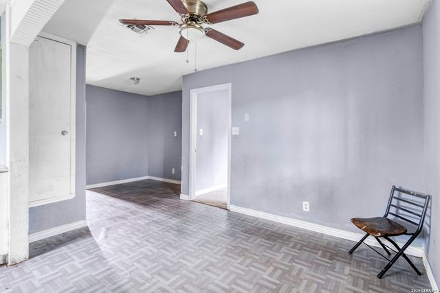 210 TEDDER ST, San Antonio, TX 78211