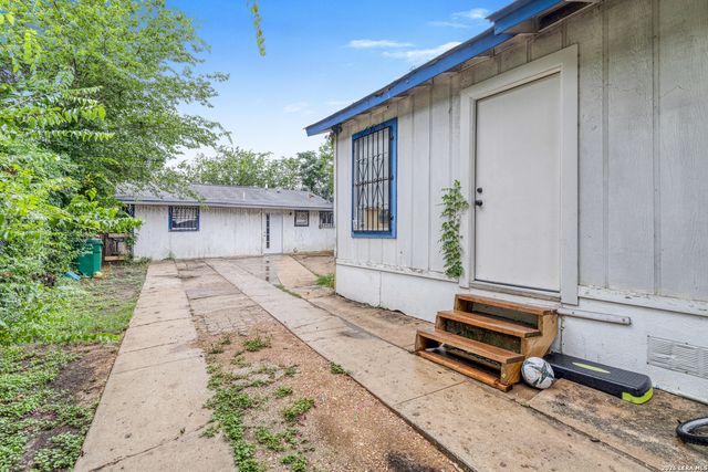 210 TEDDER ST, San Antonio, TX 78211