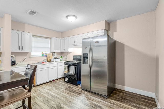 210 TEDDER ST, San Antonio, TX 78211