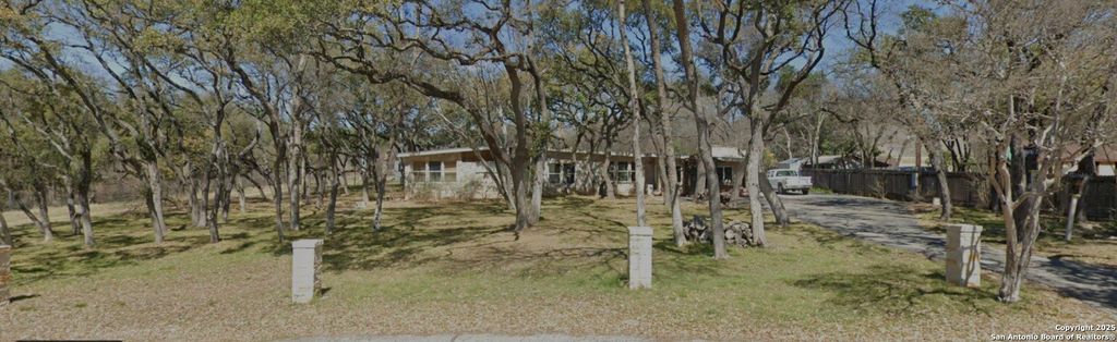 405 fox hall, San Antonio, TX 78213