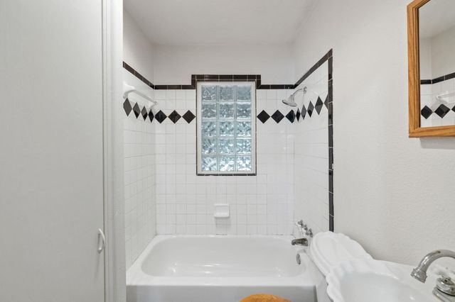 3704 Cherrywood RD, Austin, TX 78722