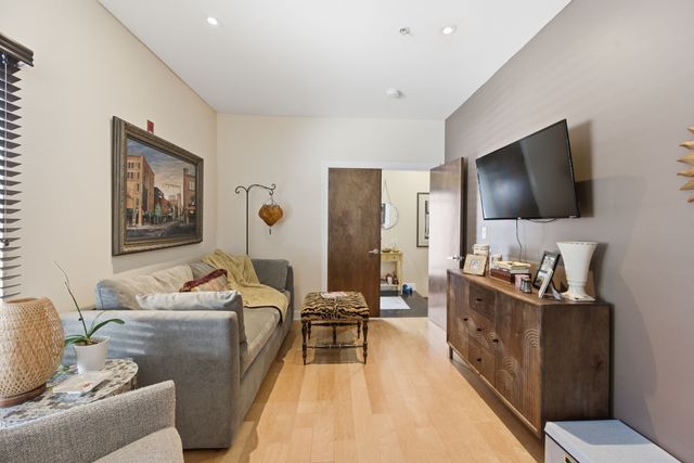 800 Woodland St Apt 101, Nashville, TN 37206