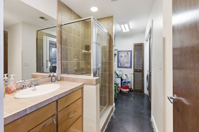 800 Woodland St Apt 101, Nashville, TN 37206