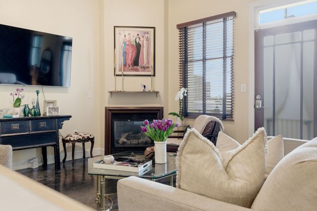 800 Woodland St Apt 101, Nashville, TN 37206