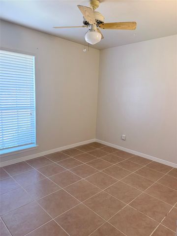 10106 Antrim Lane, La Porte, TX 77571