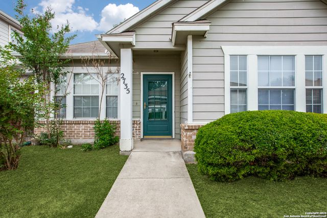 2735 CROWN HOLW, San Antonio, TX 78251