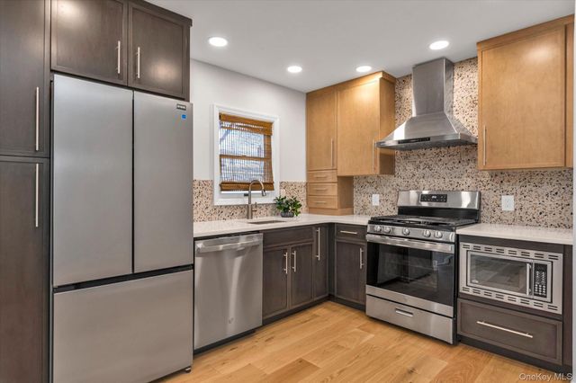 77 Lloyd Avenue, North Babylon, NY 11703