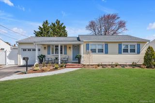 77 Lloyd Avenue, North Babylon, NY 11703