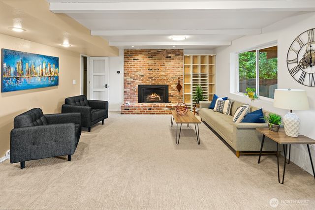 5300 235th Avenue SE, Issaquah, WA 98029