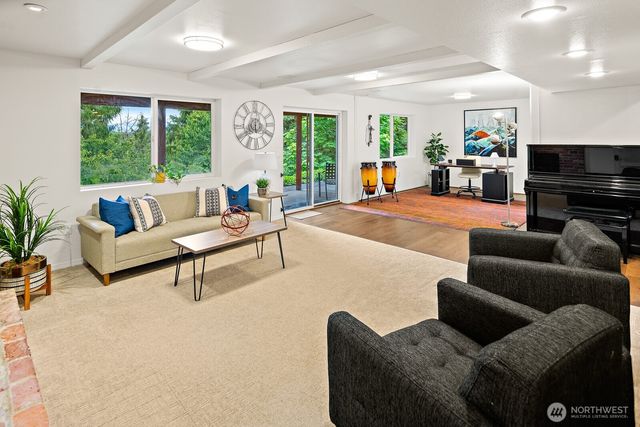 5300 235th Avenue SE, Issaquah, WA 98029