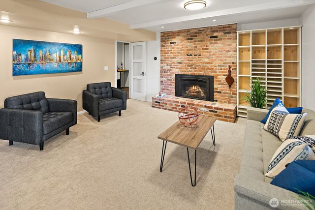 5300 235th Avenue SE, Issaquah, WA 98029