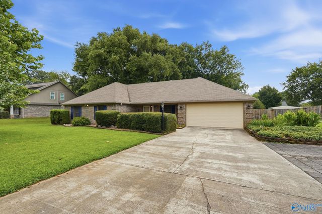 213 Burningtree Trace, Madison, AL 35757