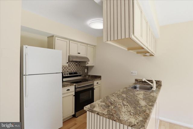 9258 BROADWATER DR, Gaithersburg, MD 20879
