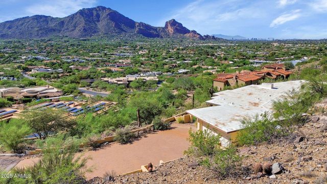 7040 N INVERGORDON Road 00, Paradise Valley, AZ 85253