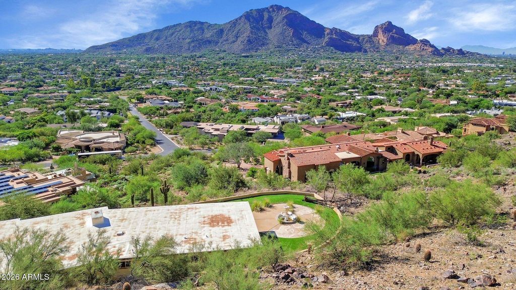 7040 N INVERGORDON Road 00, Paradise Valley, AZ 85253