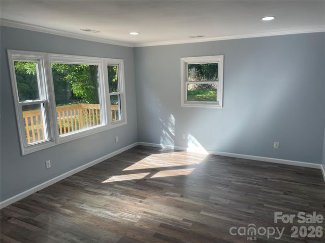 2379 Indian Grave Road, Lenoir, NC 28645