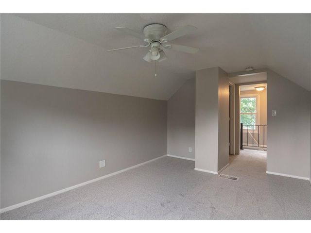 1333 Pacific Street, Saint Paul, MN 55106