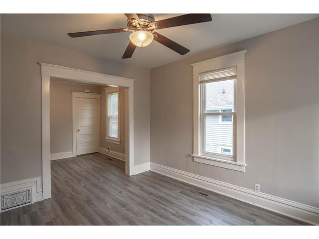 1333 Pacific Street, Saint Paul, MN 55106